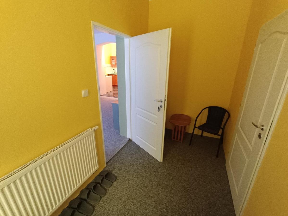 Apartman Horni Slavkov Hodinarstvi エクステリア 写真